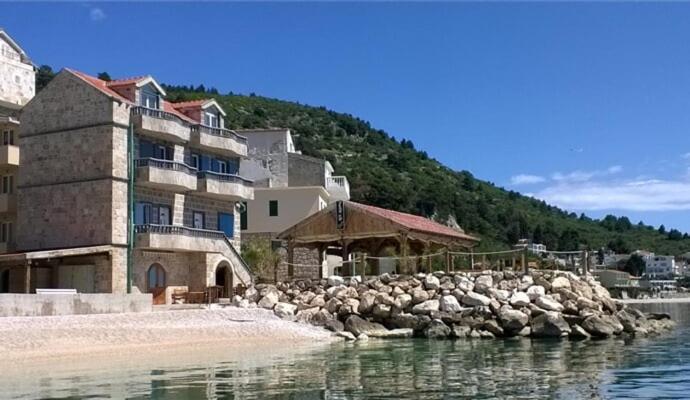 Villa Nevia 1 ตราสนิสเซ ภายนอก รูปภาพ