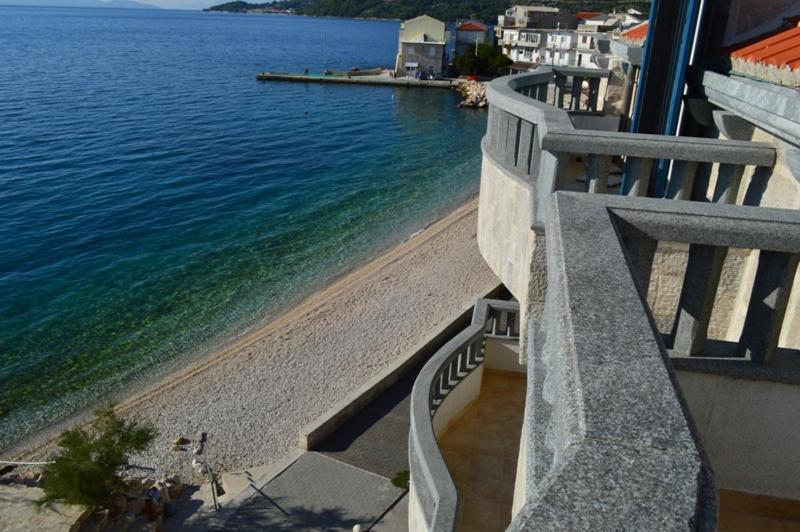 Villa Nevia 1 ตราสนิสเซ ภายนอก รูปภาพ