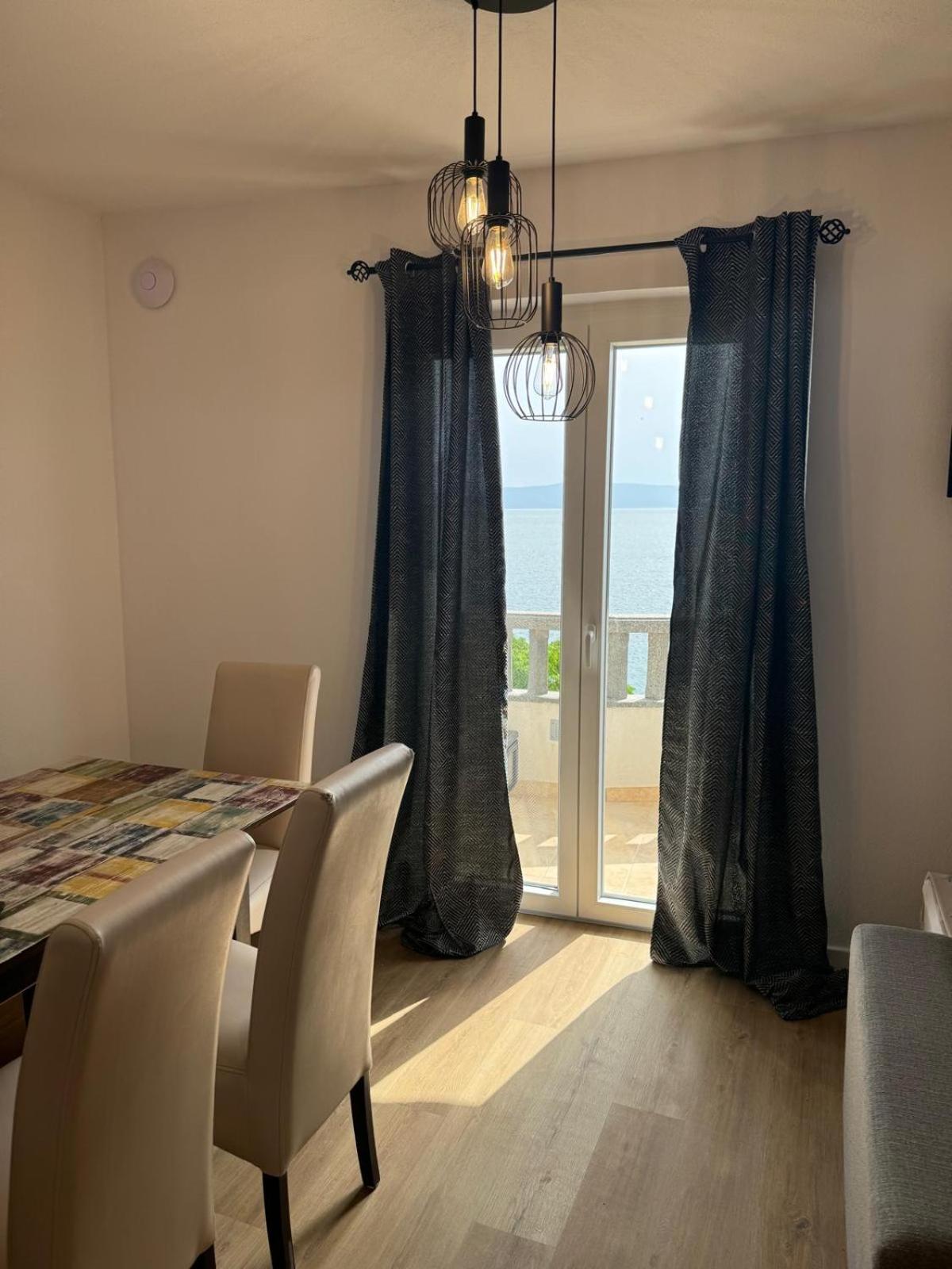 Villa Nevia 1 ตราสนิสเซ ภายนอก รูปภาพ