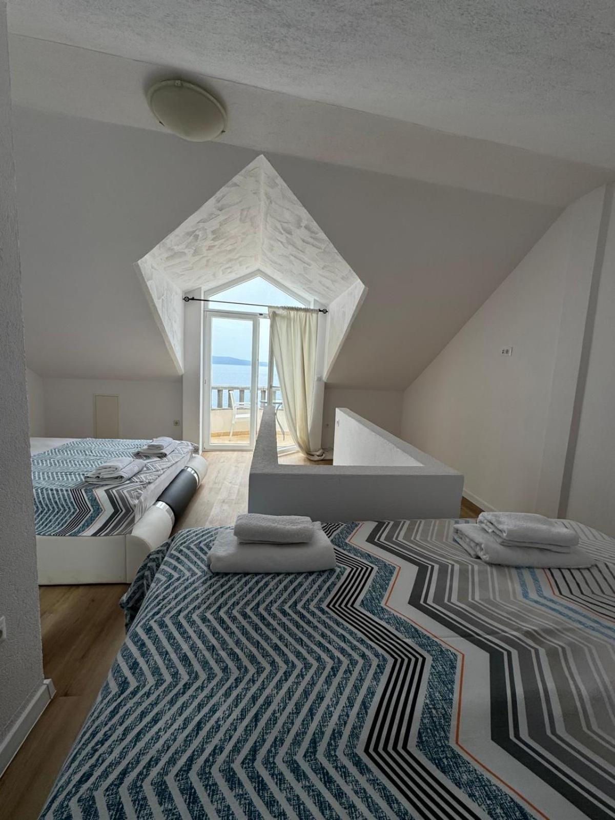 Villa Nevia 1 ตราสนิสเซ ภายนอก รูปภาพ
