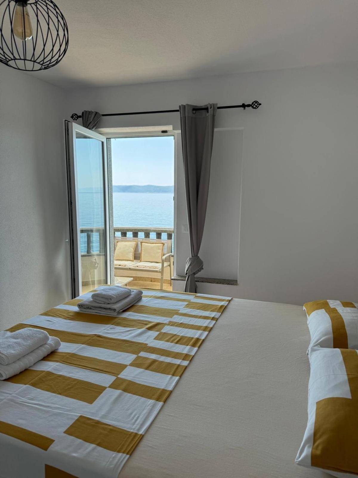 Villa Nevia 1 ตราสนิสเซ ภายนอก รูปภาพ